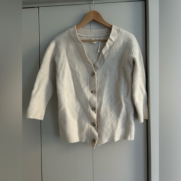 Maeve by Anthropologie 100% Cashmere Cream Colored Cropped Cardigan - Picture 2 of 10
